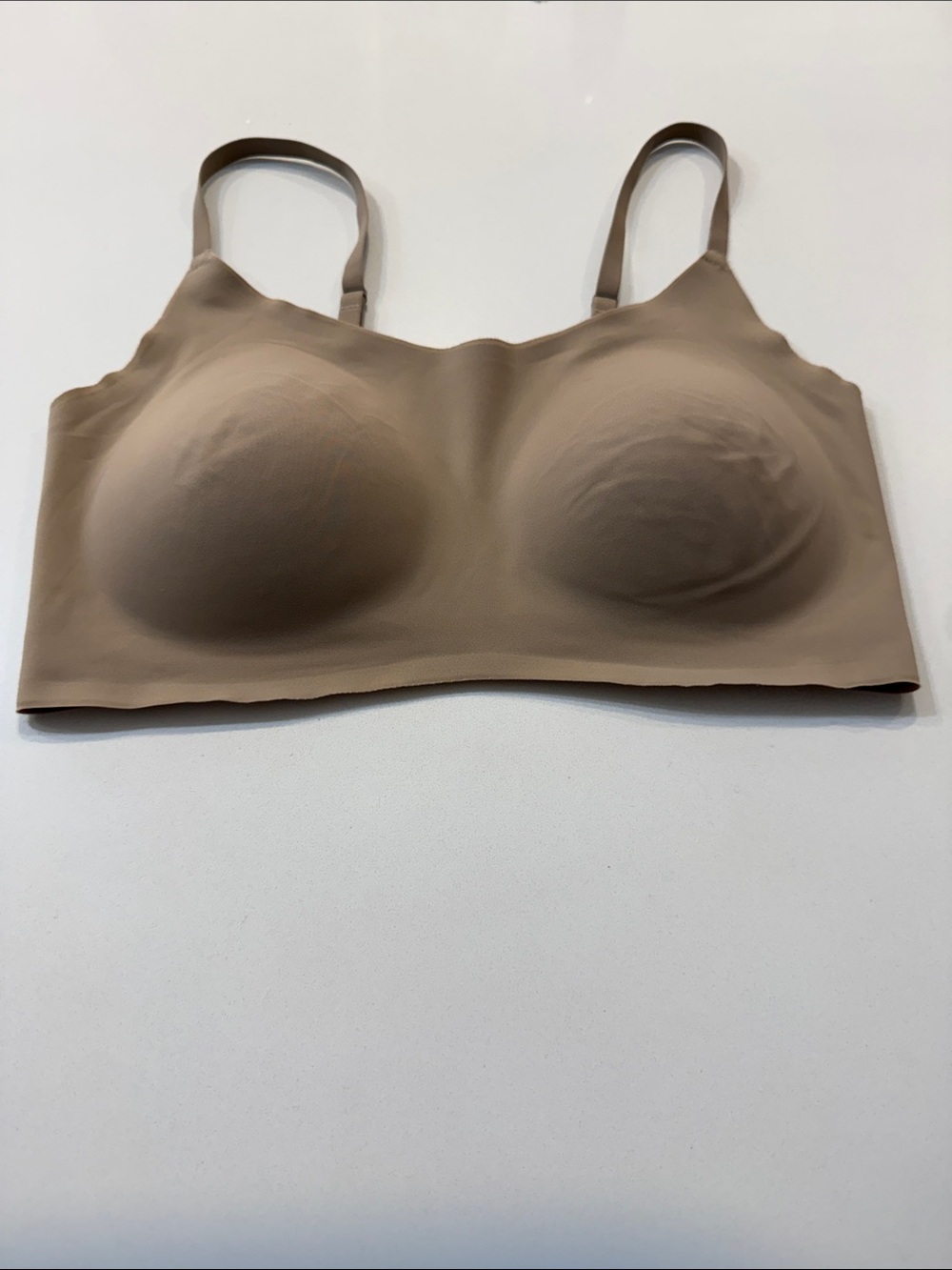 Uniqlo AIRism Wireless Bra Relax Scoop Neck Nude Beige Size M
